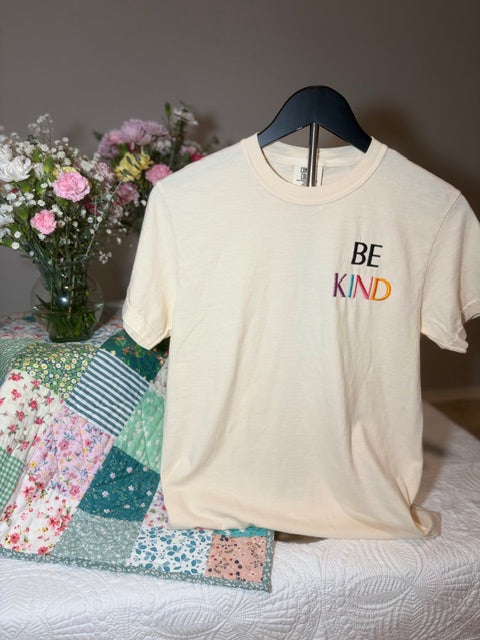 BE KIND Tshirt